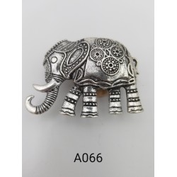 ELEPHANT INDIEN ADAM